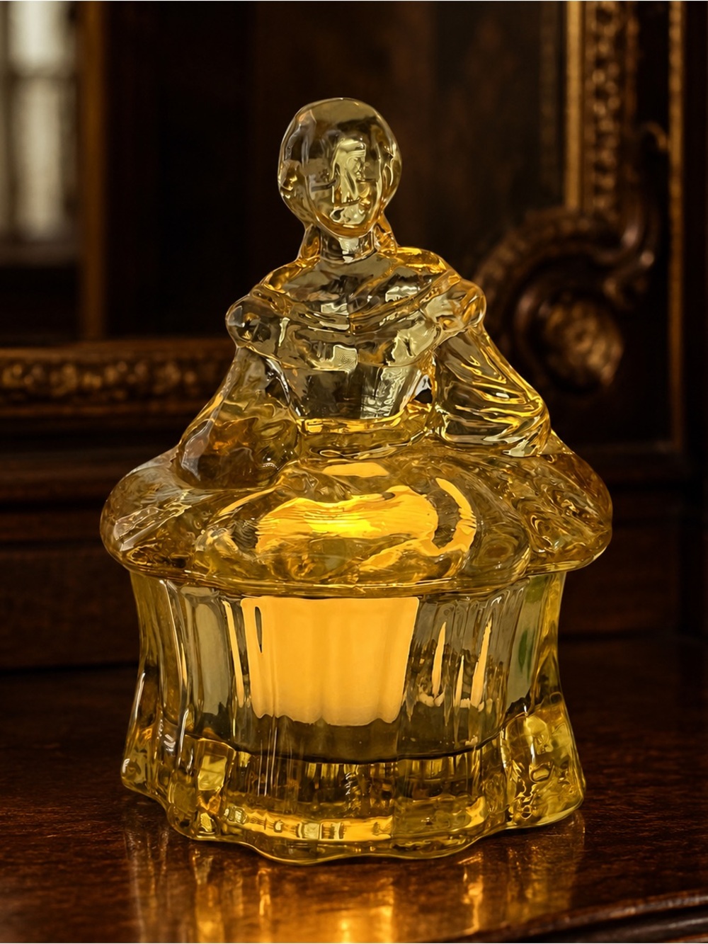 Vintage Mosser Amber Colonial Lady Powder Box Fairy Lamp
